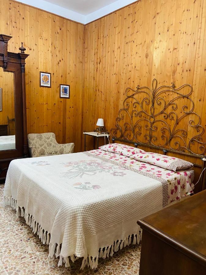 Villa Ninetta-Isabella Gaeta Bagian luar foto