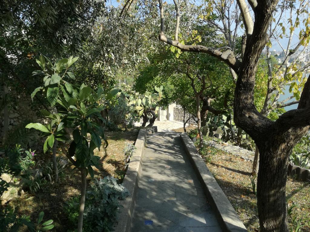 Villa Ninetta-Isabella Gaeta Bagian luar foto